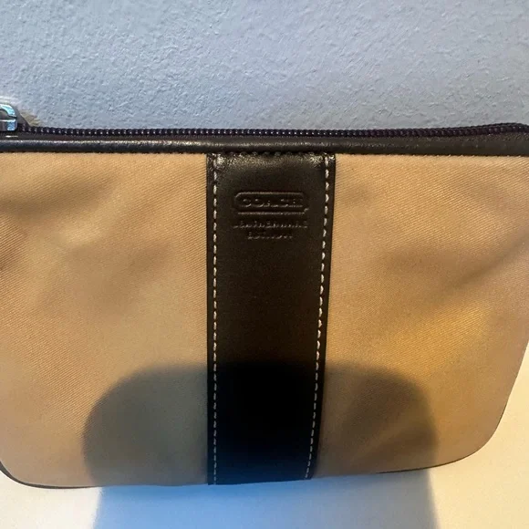 Coach Leatherwear in Tan Nylon and Dark Brown Leather trim Wristlet - Picture 5 of 6